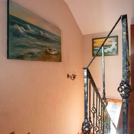 Albatros Old Town فندق