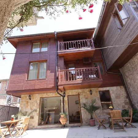 Albatros Old Town מלון סוזופול